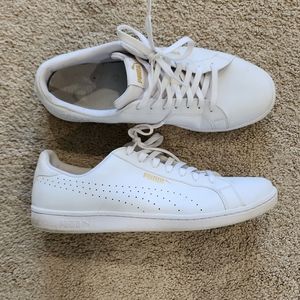 Low top casual Puma sneakers, white, size 12